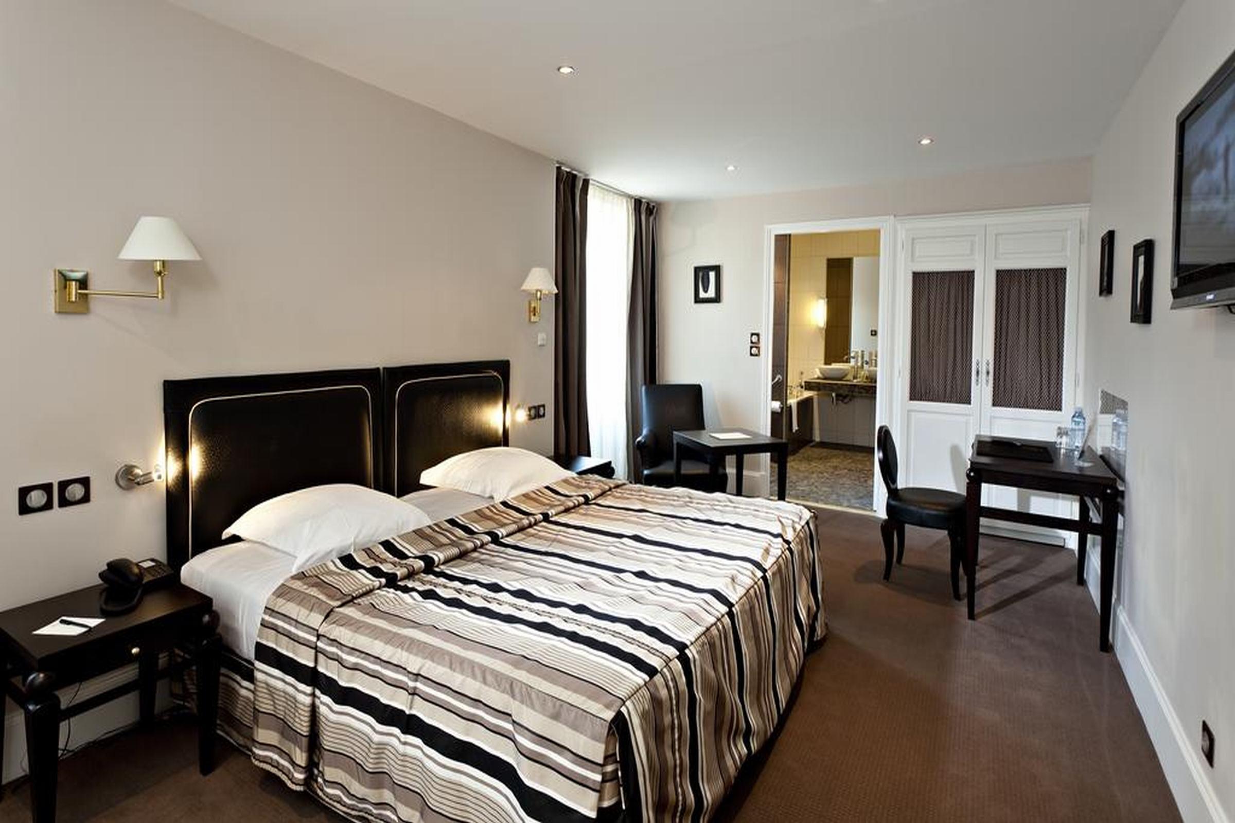 Hotel De La Poste Beaune  Kültér fotó